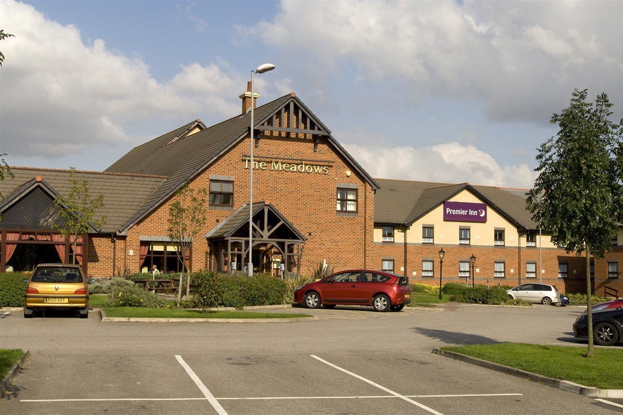Premier Inn Barnsley وومبويل المظهر الخارجي الصورة