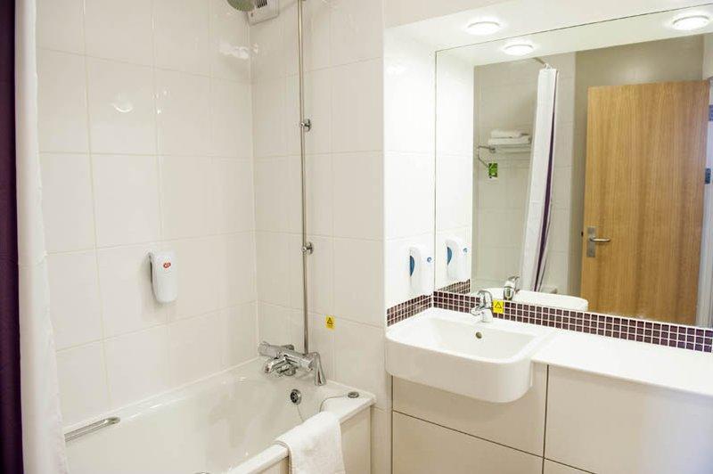 Premier Inn Barnsley وومبويل المظهر الخارجي الصورة