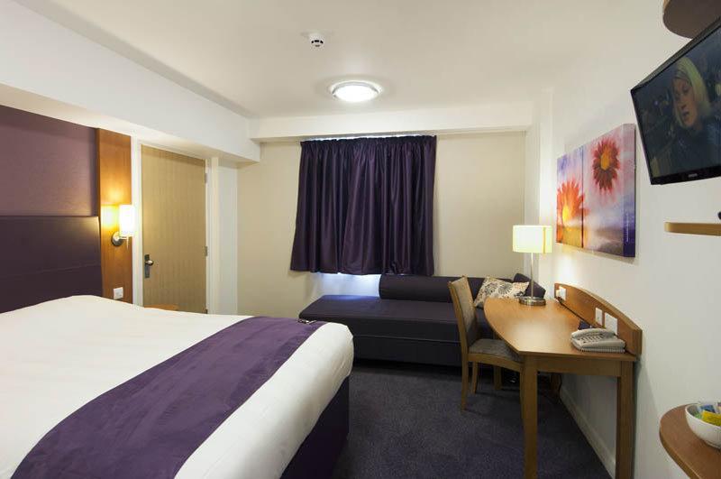 Premier Inn Barnsley وومبويل المظهر الخارجي الصورة